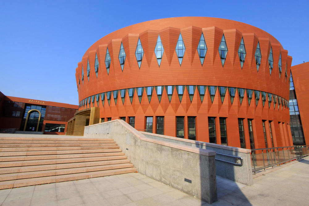 四川省人民医院护士学校2022年学费多少